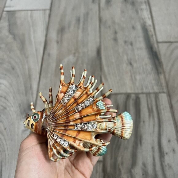 Bejeweled Enameled Pewter Angelfish Fish Trinket Box With Crystals 4.5” Long 015 - Picture 3 of 7